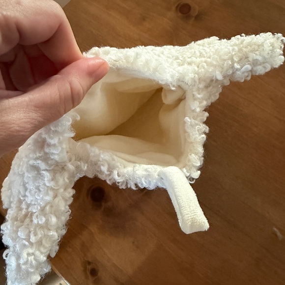 Pottery Barn Cream Cat-Shaped Christmas Stocking - Picture 2 of 4